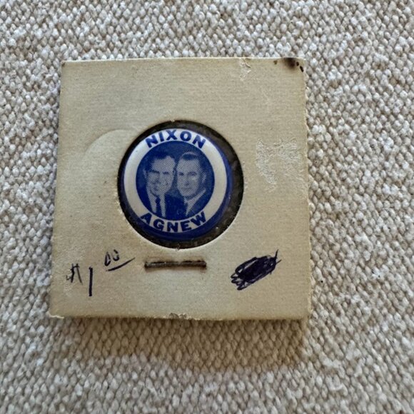 Vintage Nixon Agnew Political Pin - Picture 1 of 3